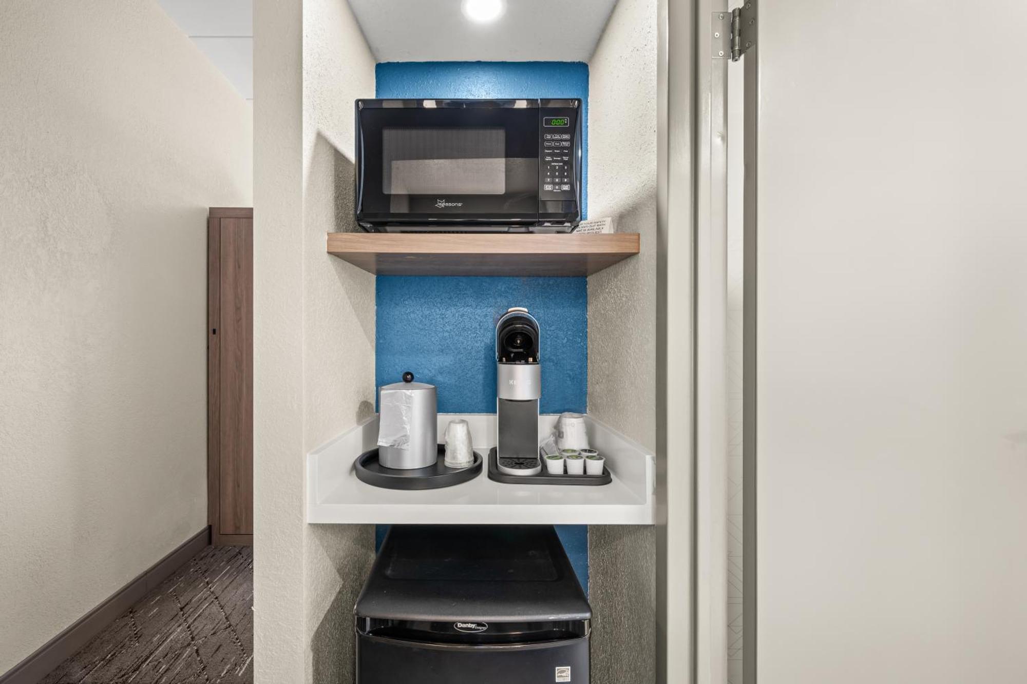 Holiday Inn Express Boston North-Woburn By Ihg Eksteriør billede