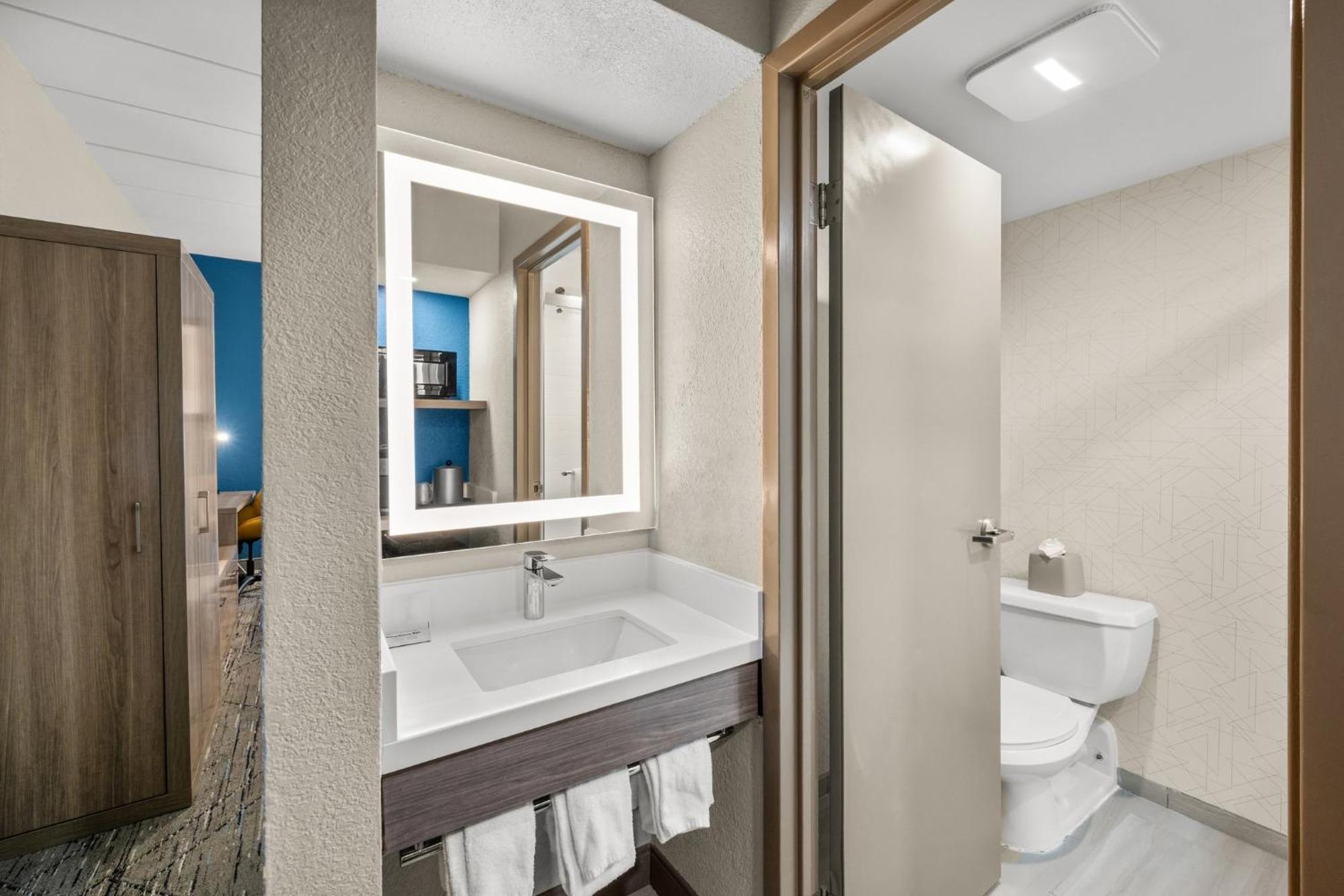 Holiday Inn Express Boston North-Woburn By Ihg Eksteriør billede